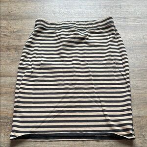 Old Navy Striped Pencil Skirt in Black and Tan